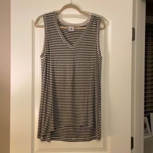 Cute Cabi & Boutique Finds Clean-out!Cabi med tank
